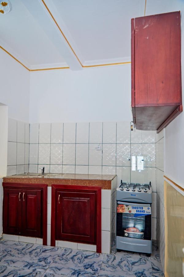 Appartement Avec Vue Panoramique Two Or Three Rooms Яунде Экстерьер фото