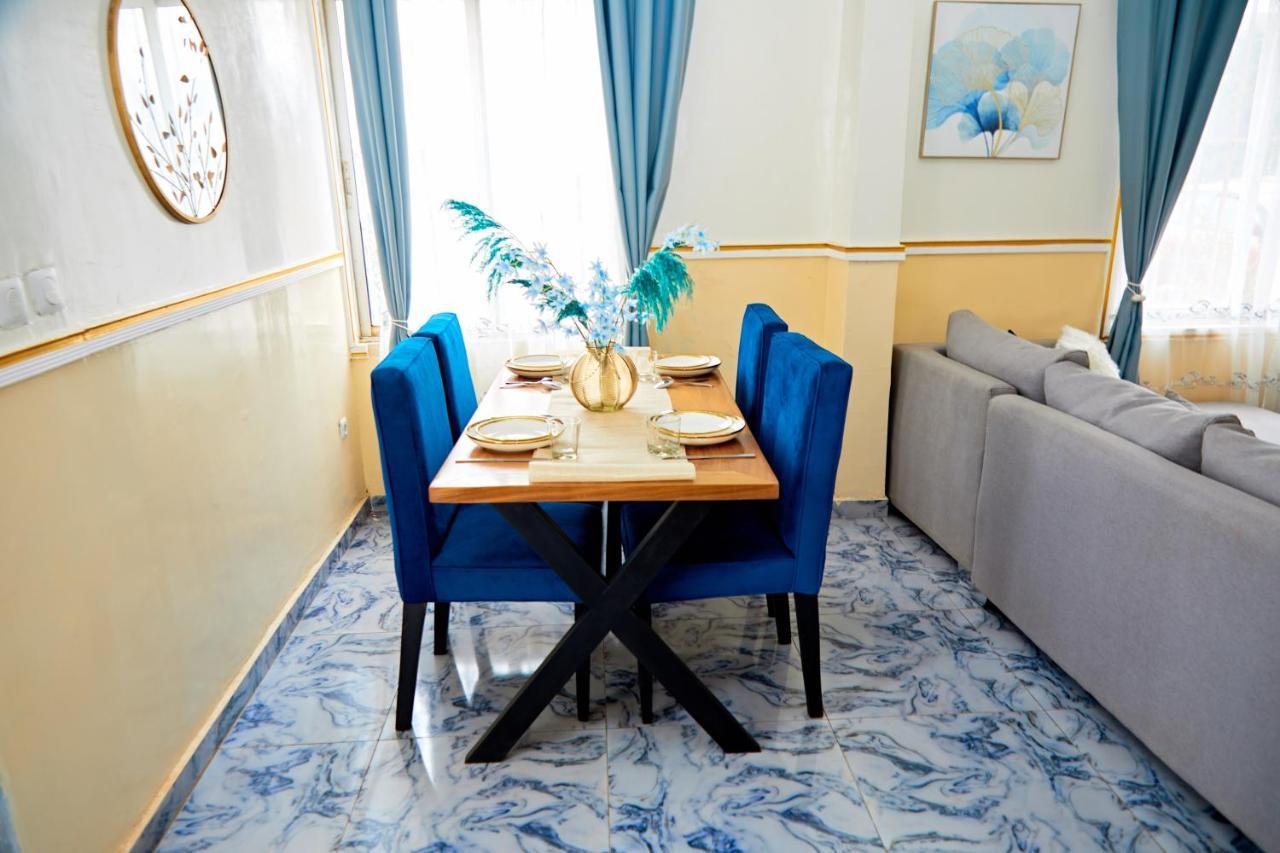 Appartement Avec Vue Panoramique Two Or Three Rooms Яунде Экстерьер фото